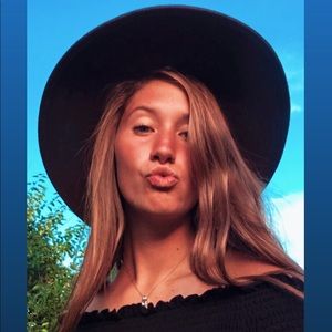 Meet your Posher, Brynn